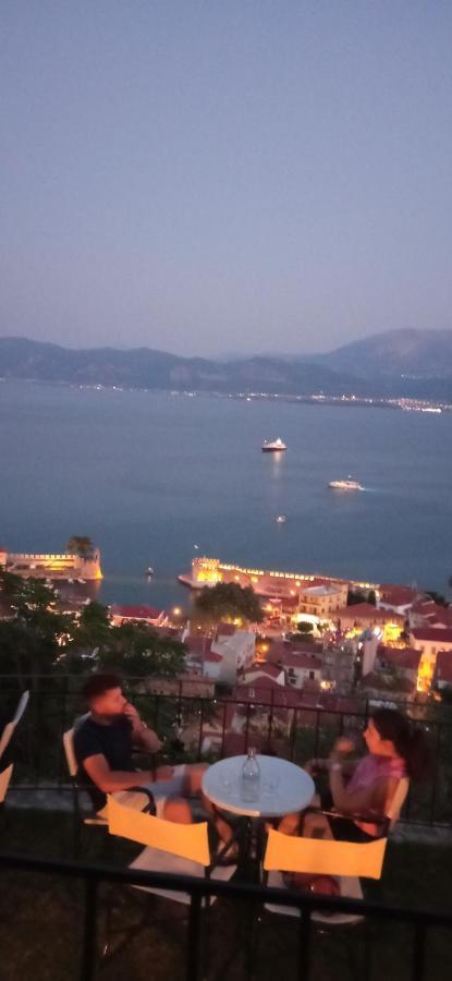 Evi'S Apartment Nafpaktos Ngoại thất bức ảnh